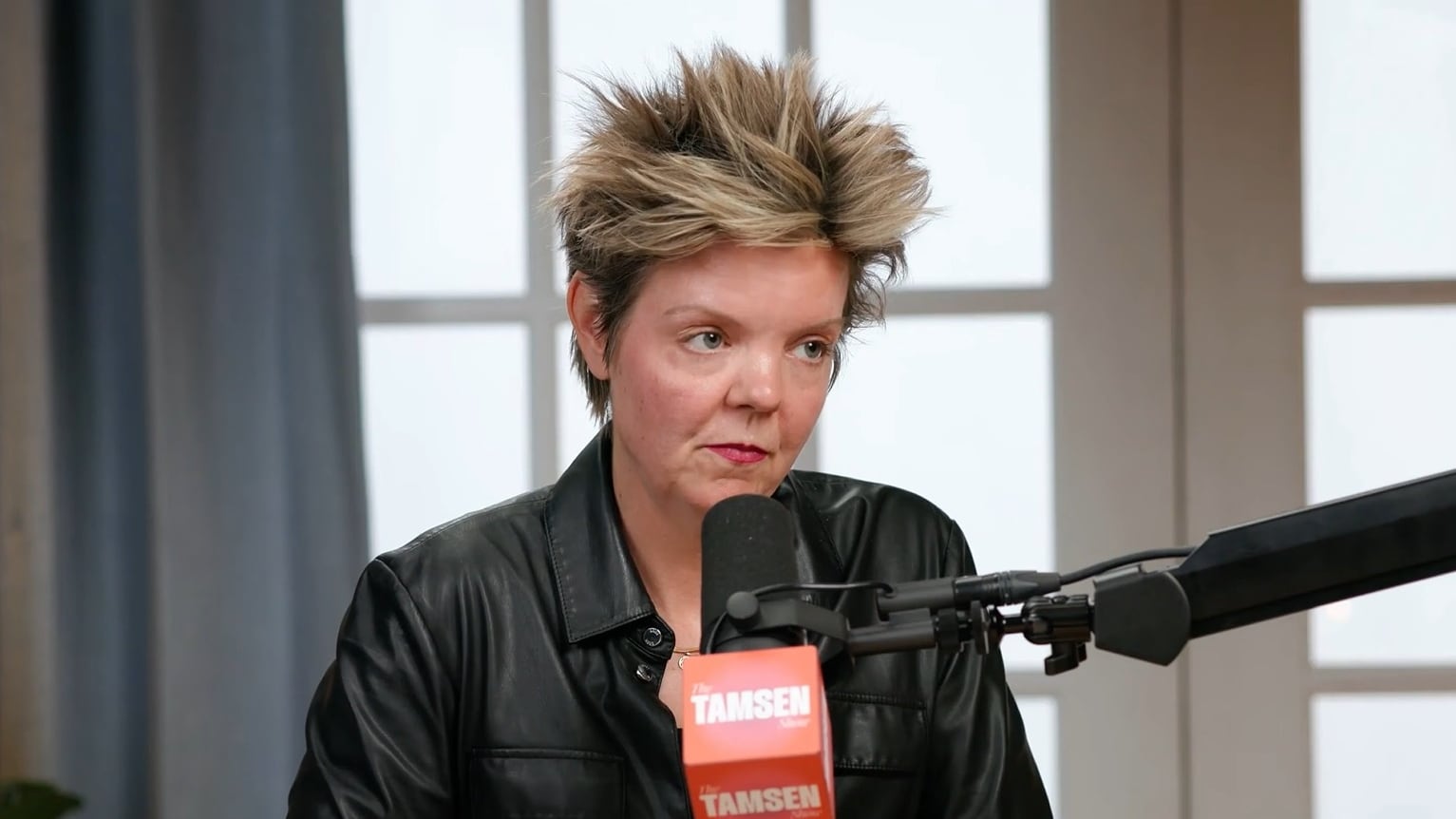 La Dra. Kelly Casperson advirtió que el deseo sexual femenino suele disminuir durante la menopausia por cambios hormonales y factores biopsicosociales