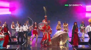 Participantes en trajes típicos. (Foto: