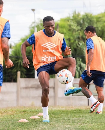 (Instagram / @c_ebere11)