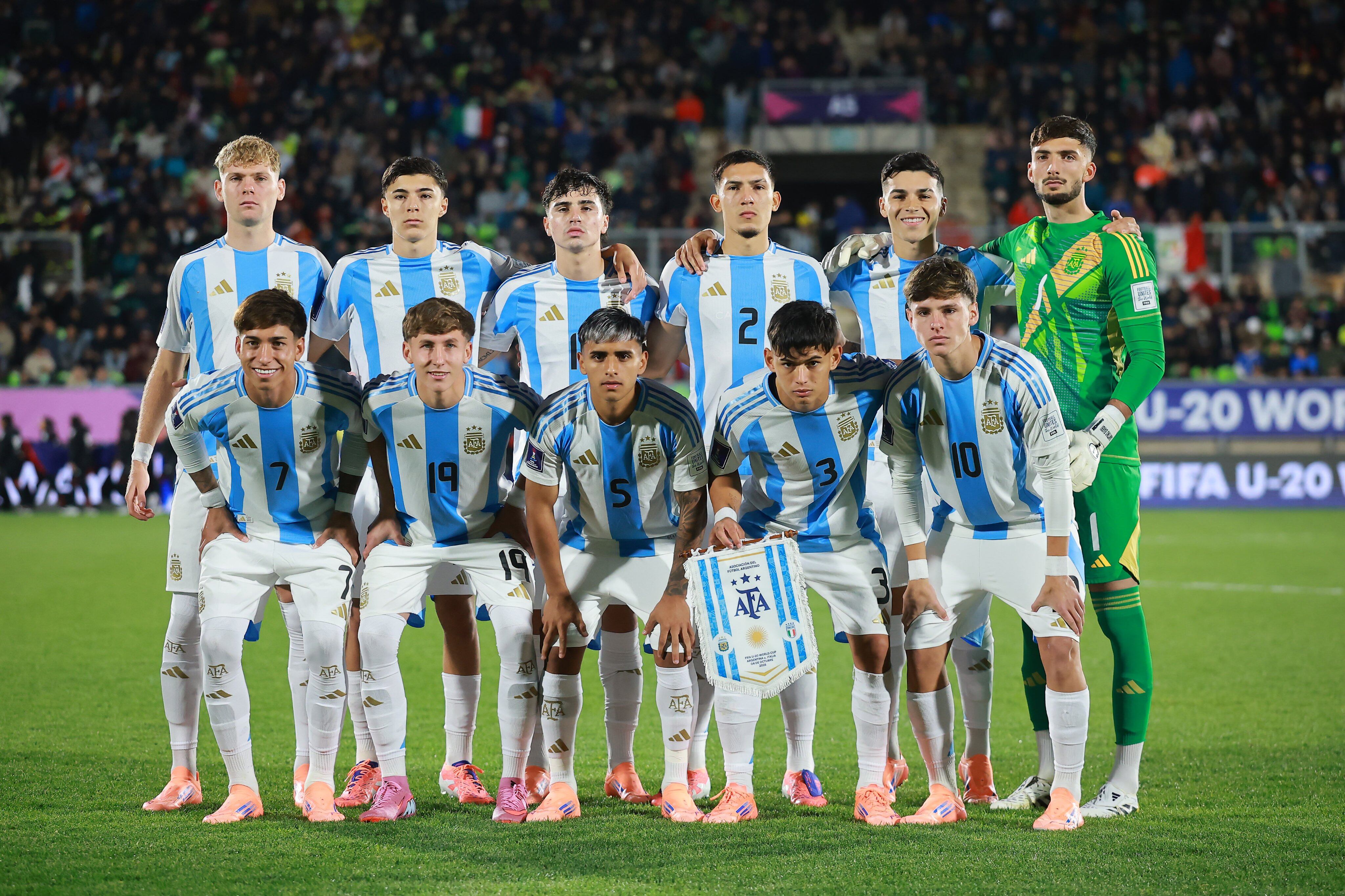 La selección argentina Sub 20 antes del duelo frente a Italia en el Mundial (@argentina)