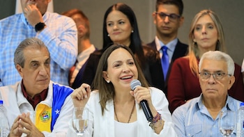 María Corina Machado afirmó que será candidata a la presidencia de Venezuela y adelantó que “pronto” regresará al país