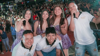 ‘Las Estrellas de la Cumbia’ niegan extorsión tras ataque a su bus: “Parece un tema de rivalidad entre grupos”