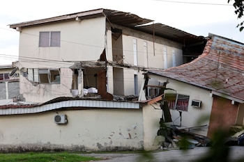 Un terremoto de magnitud 7,7 sacude Panamá y causa daños en edificios y vías