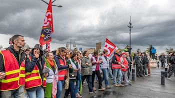 Detenidas 27 personas en Francia en las protestas de nuevo en medio de un amplio dispositivo policial