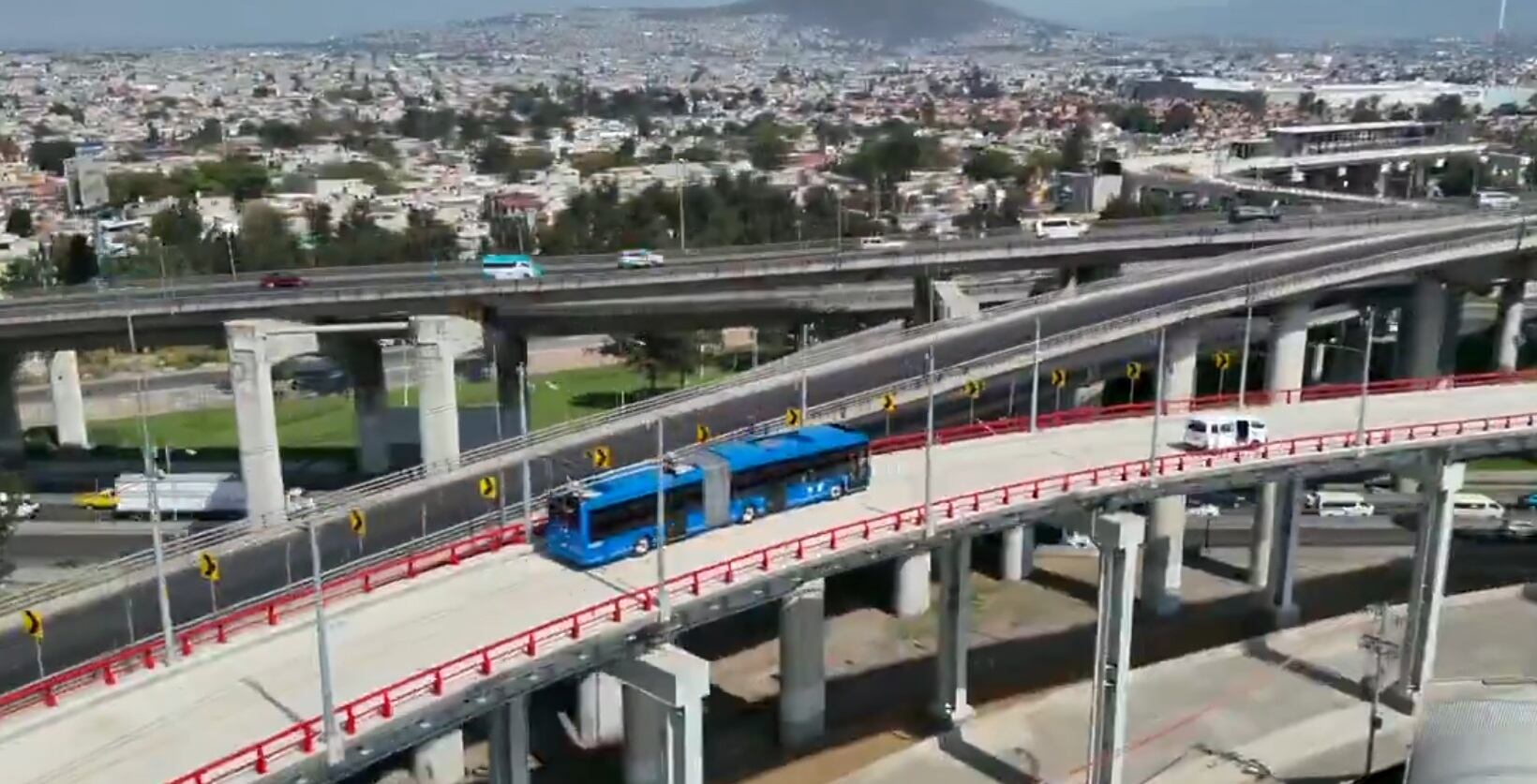 El Trolebús Elevado de la Línea 10 llegará a Santa Martha (X/ @SICTmx)