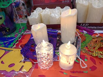 Las velas de plástico se