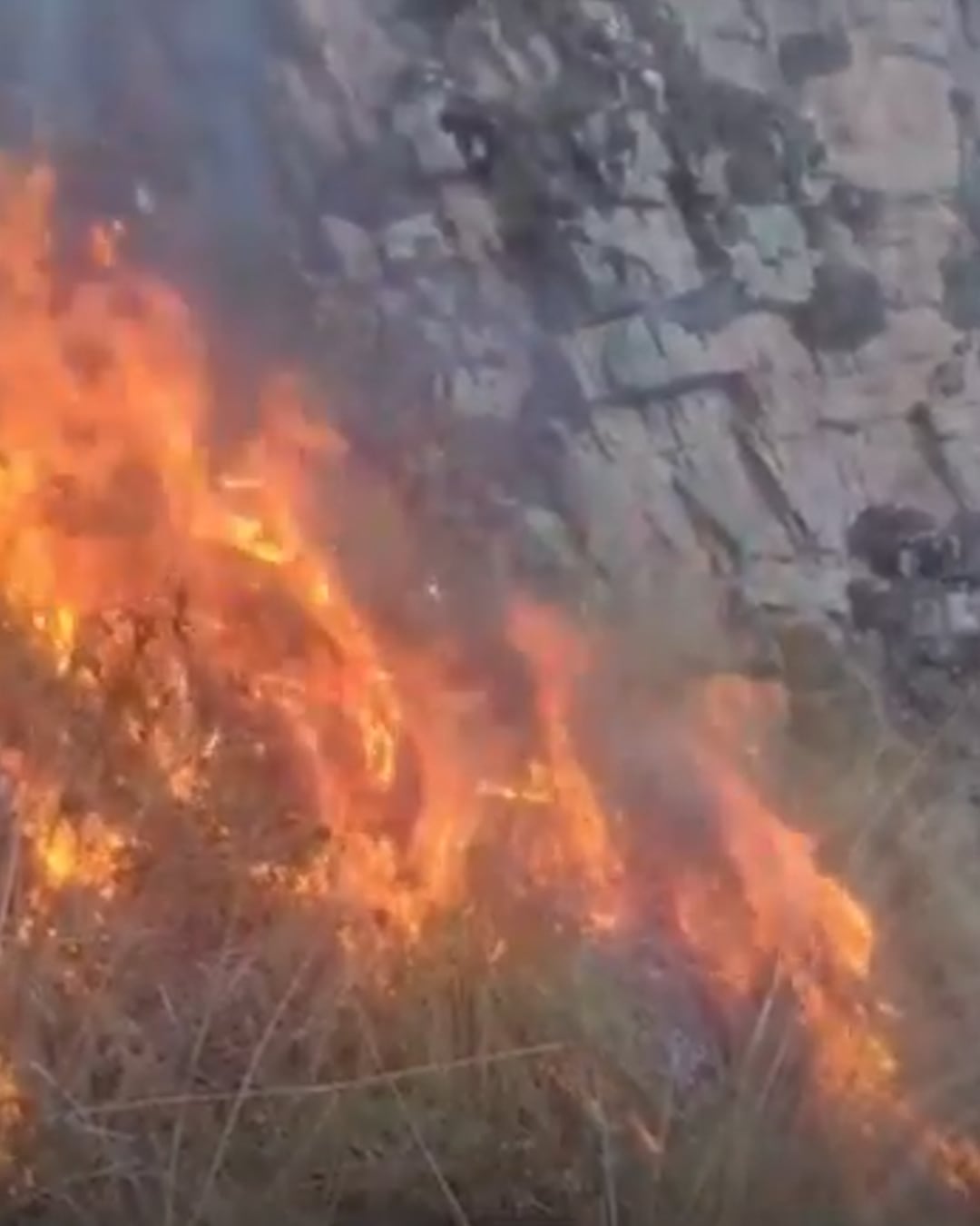 Autoridades de Jujuy utilizaron detección satelital para localizar los focos de incendio y coordinar el operativo en una zona de difícil acceso