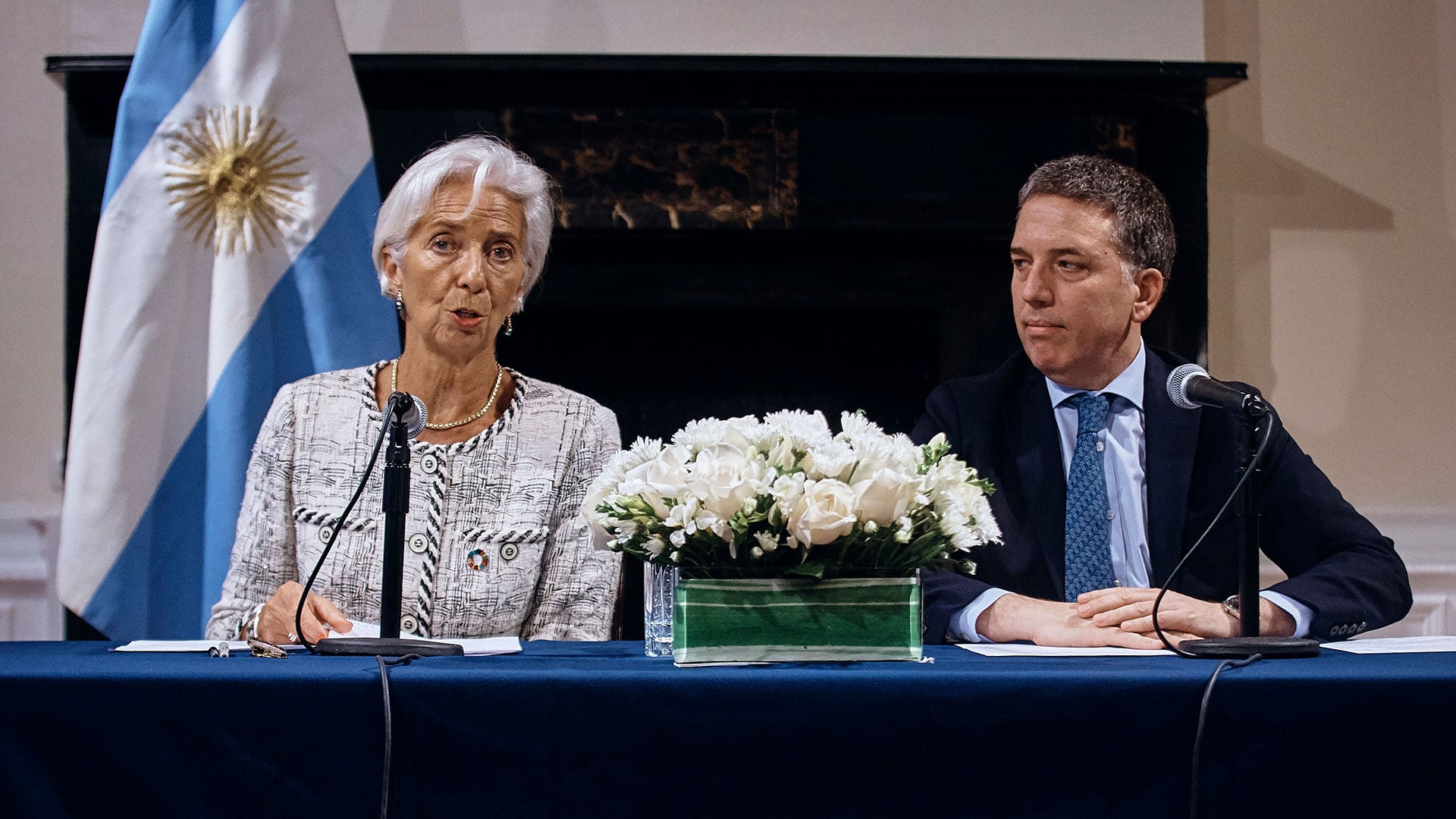 Nicolas Dujovne y Christine Lagarde durante el anuncio del acuerdo firmado en Nueva York durante 2018