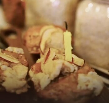 Yuya le hizo pastelitos a