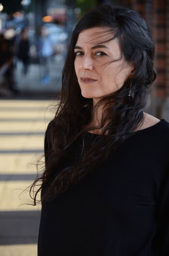 La escritora Samanta Schweblin, en