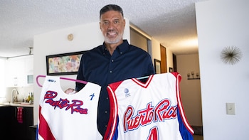 Murió Piculín Ortíz, leyenda del básquet que jugó en la NBA y fue miembro del Salón de la Fama