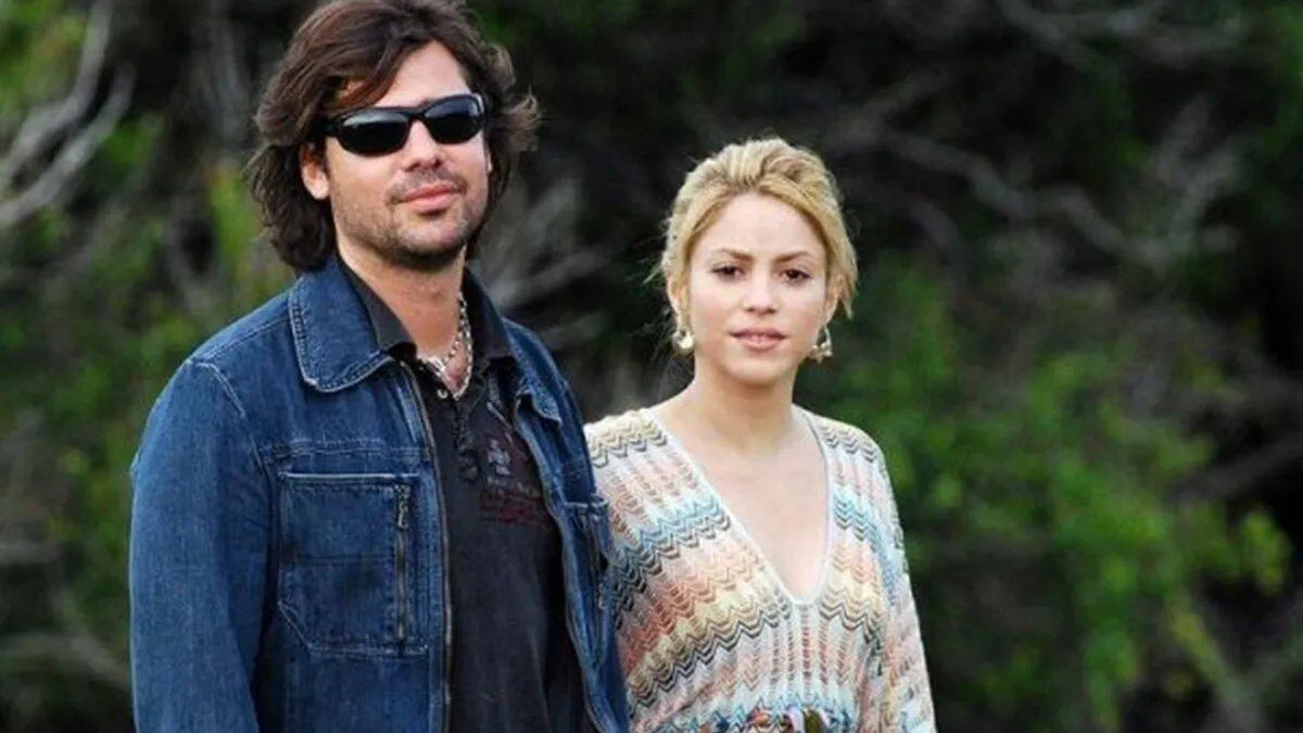 A lo largo de su romance, la pareja enfrentó críticas y contratiempos que lograron fortalecer su vínculo (@henkypenky3/X)