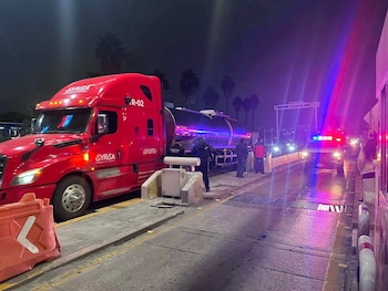 Protesta transportistas caseta Tepotzotlán vía libre Edomex