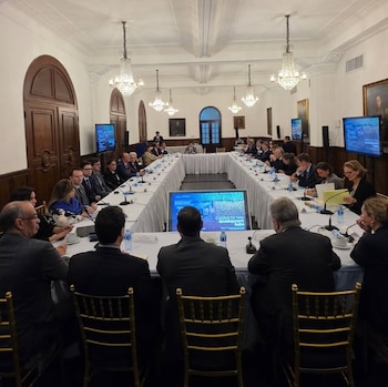 Autoridades y empresarios franceses conocieron los avances y oportunidades de participación vinculados con el corredor ferroviario panameño. Tomada de Instagram