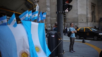 Celeste o azul: la disputa