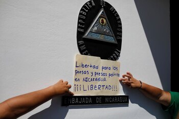 Casi 30 líderes opositores han sido detenidos por las fuerzas del régimen en Nicaragua (FOTO: REUTERS)