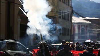Decenas de personas participan en