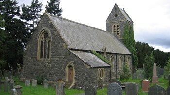 La iglesia parroquial de Llanfor,