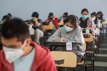 Los alumnos no pueden llevar