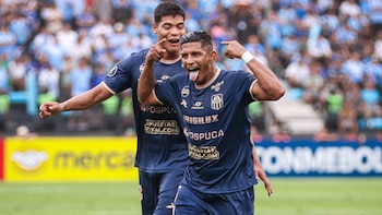 Edson Castillo sobresalió ante Sporting