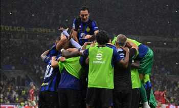 Juan Guillermo Cuadrado celebrando con