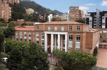 El Consejo de Administración negó oficialmente cualquier intención de vender el colegio o modificar su carácter franco-colombiano - crédito LfBogota Louis-Pasteur / Facebook
