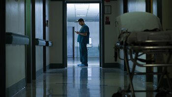 Investigan si el origen del