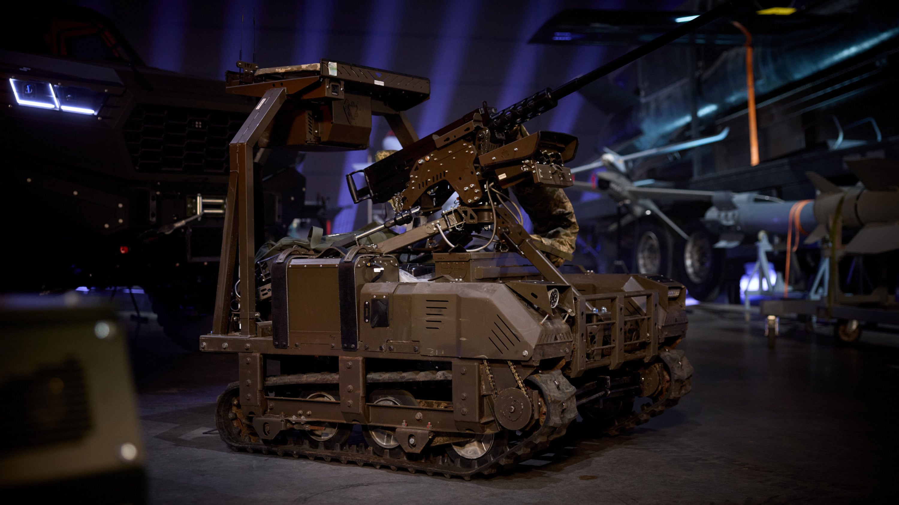 Los robots utilizados en el frente pueden detectar y atacar objetivos de forma autónoma (X)