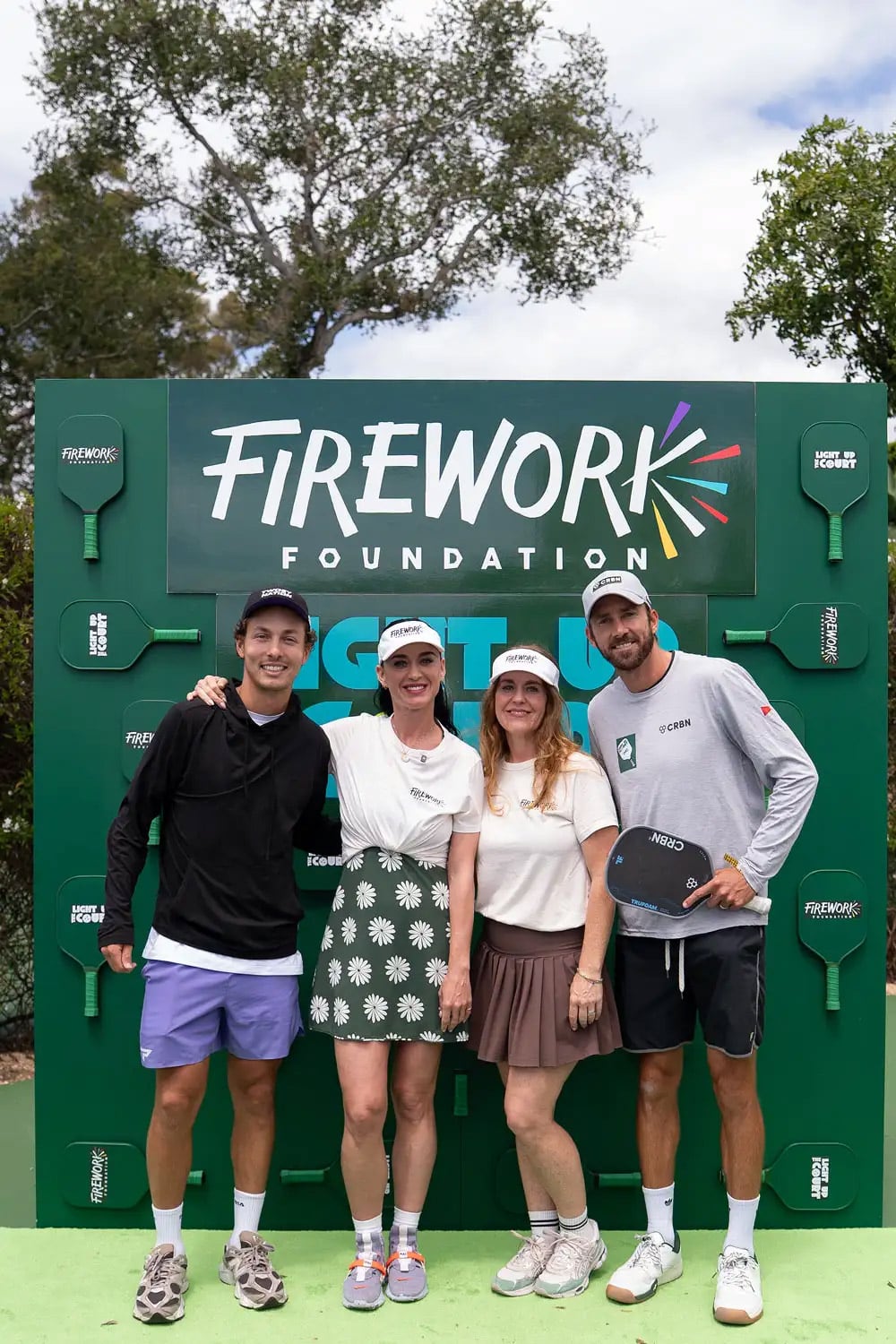 La Firework Foundation promueve programas de mentoría artística y experiencias creativas para adolescentes