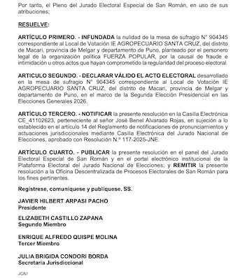Texto de una resolución judicial en español del Jurado Electoral Especial de San Román, con títulos como 'RESUELVE' y nombres de firmantes al final