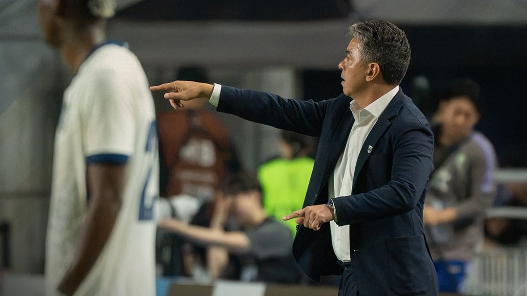 Marcelo Gallardo debutó como director técnico de Ecuador con una derrota por 3-0 contra Corea del Sur (@LaTri)