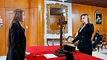 Patricia Benavides oficializa remoción de