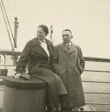 Otto y Friedel Kuehn, 1935,