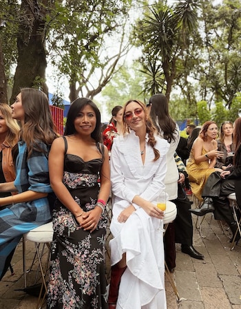 Mujeres mexicanas e internacionales protagonizan el evento de Meryl Streep y Anne Hathaway en CDMX.