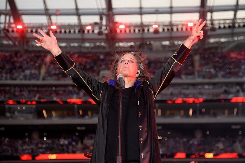 La creación de “Mama, I’m Coming Home” de Ozzy Osbourne fue posible gracias a la colaboración inesperada de Lemmy Kilmister, líder de Motörhead, quien firmó la letra del exitoso tema (Créditos: Instagram/Ozzy Osbourne)