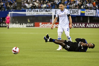 Pablo Aguilar en juego con