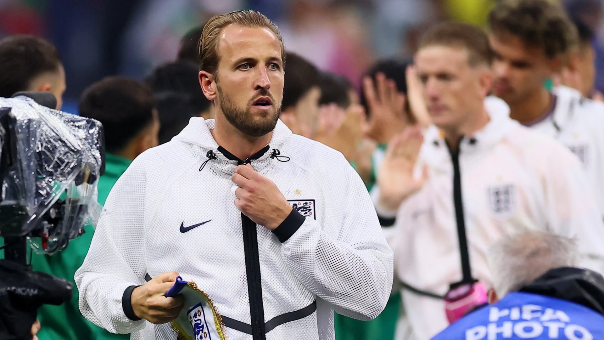 El capitán de Inglaterra afirmó que los aficionados mexicanos reconocieron la lucha y determinación de su selección, pese a la eliminación de su país en su propio estadio. REUTERS/Eloisa Snchez)