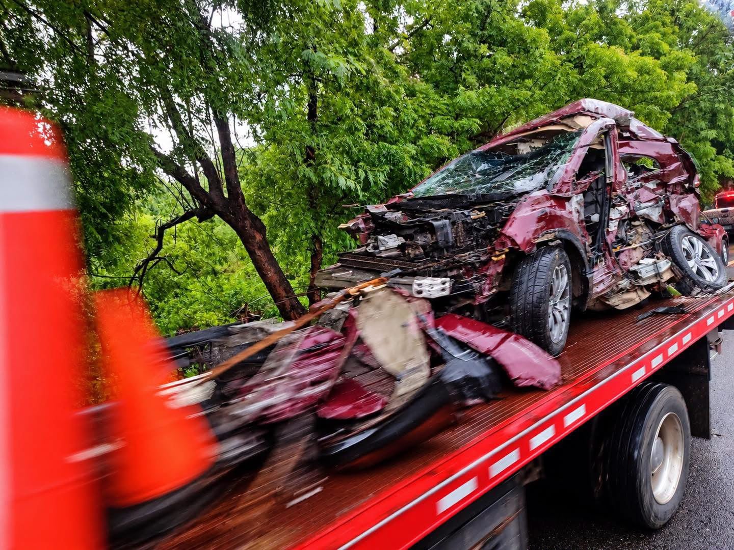 El Viceministerio de Transporte estableció que los ocupantes del vehículo particular viajaban bajo los efectos del alcohol. (Foto cortesía VMT)