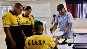 Investigan en Panamá posible compra y venta de documentos para obtener permisos de armas de fuego