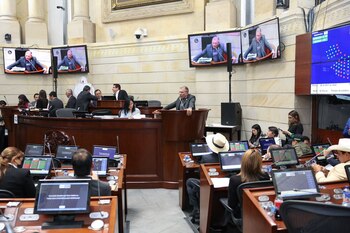 Reforma política pone en peligro