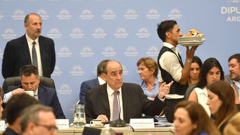 Plenario de comisión con el