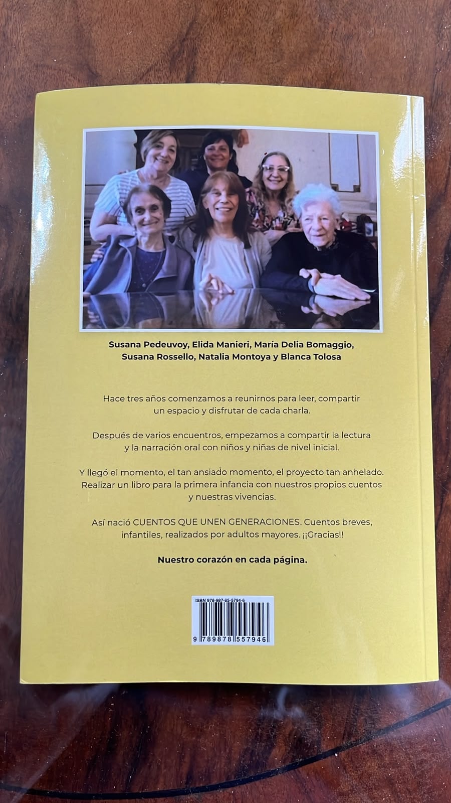 Las autoras, en la contratapa del libro.