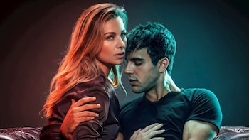 Acaba de llegar a Netflix y ya es la película número 1 a nivel global: un ‘thriller’ erótico protagonizado por Oscar Casas que fueron a ver al cine 1.443 espectadores
