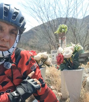 El 'Ciclista de Fe' entrega ofrendas y mensajes de esperanza en cada etapa, transmitiendo fortaleza a niños con cáncer y sus familias. (Facebook/ Rafael Zarco)