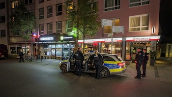 Al menos tres heridos al