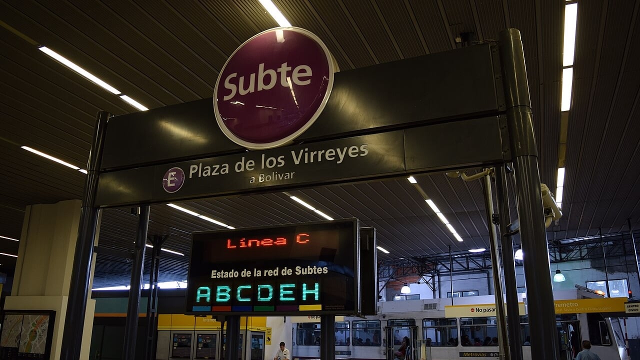 A partir de septiembre la suba en el boleto se suma a otros incrementos (Wikimedia Commons)