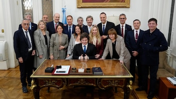 El Gabinete completo durante el informe de gestión del ministro coordinador, Manuel Adorni.