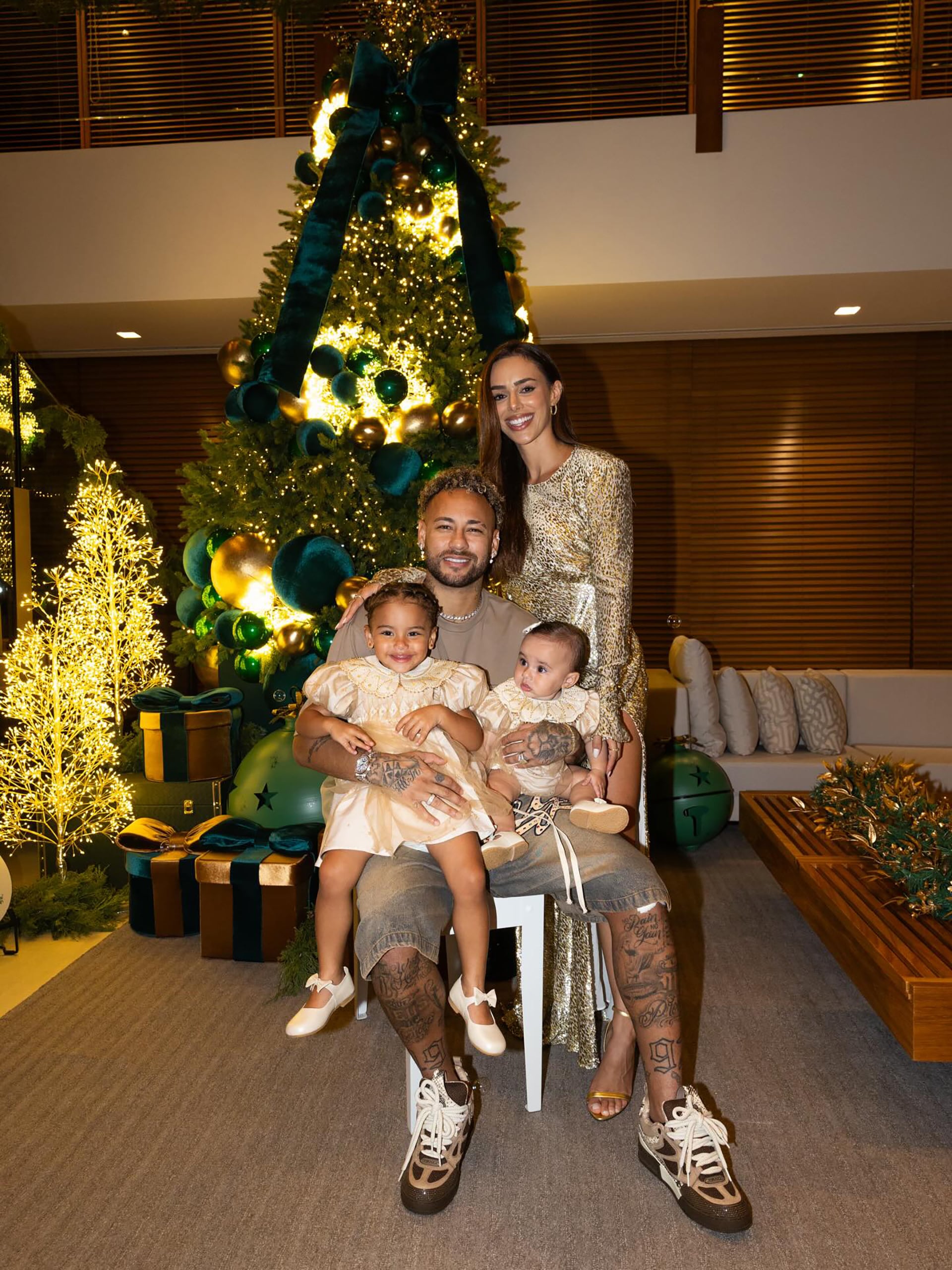 La Navidad de Neymar junto a su pareja e hijas (Instagram)