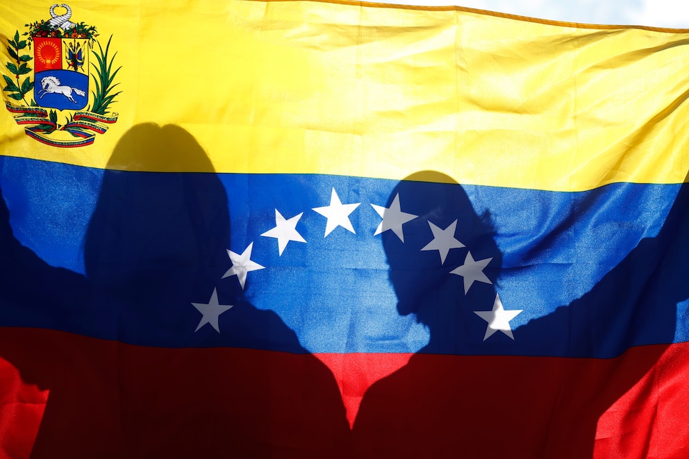 Los venezolanos encabezan la adquisición de nacionalidad salvadoreña en últimos seis años Los venezolanos encabezan la adquisición de nacionalidad salvadoreña en últimos seis años