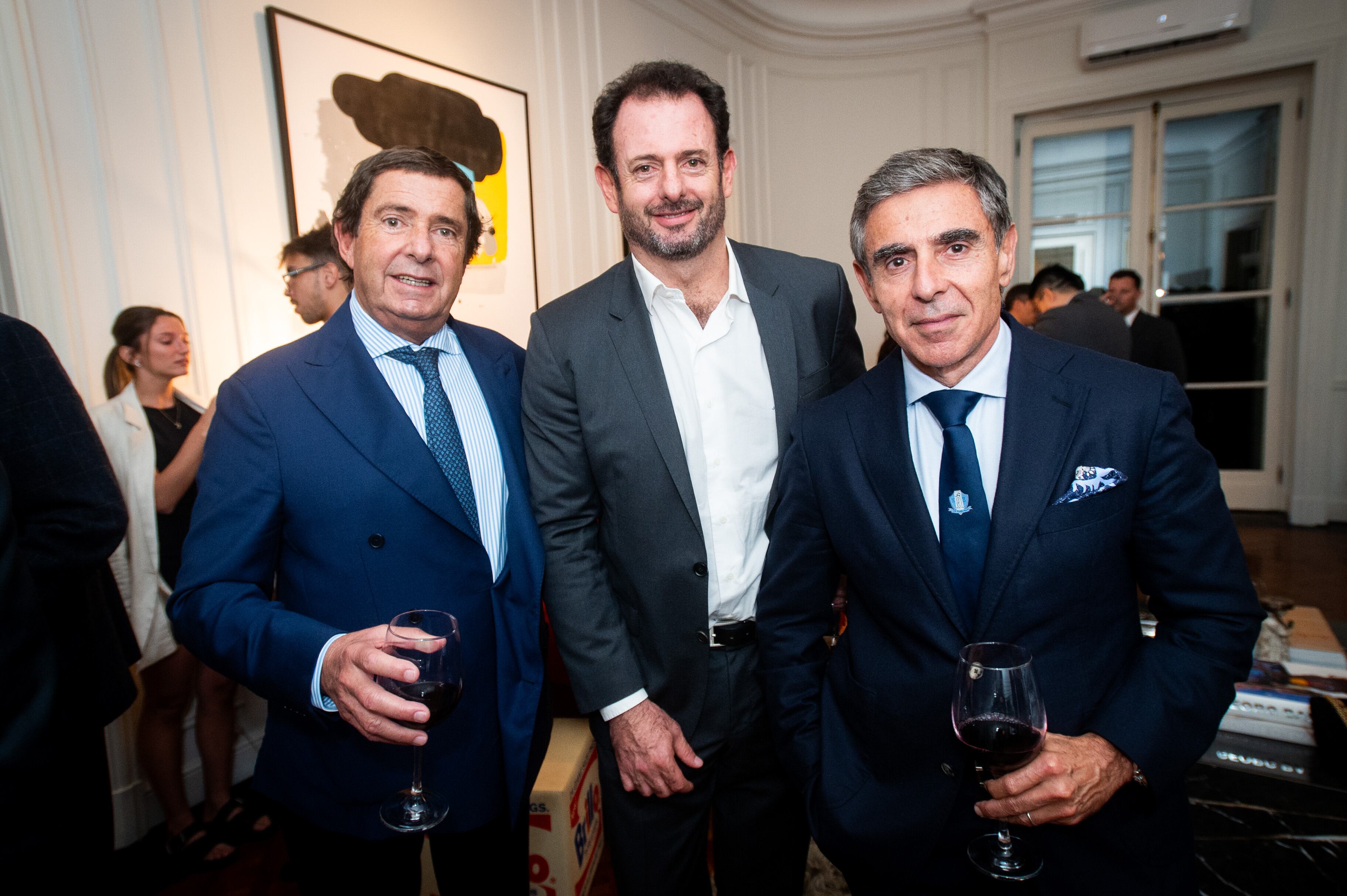 El presidente de Havanna, Carlos Giovanelli, junto a José Urtubey (Celulosa Argentina) y Damián Pozzoli, director de Banco Macro